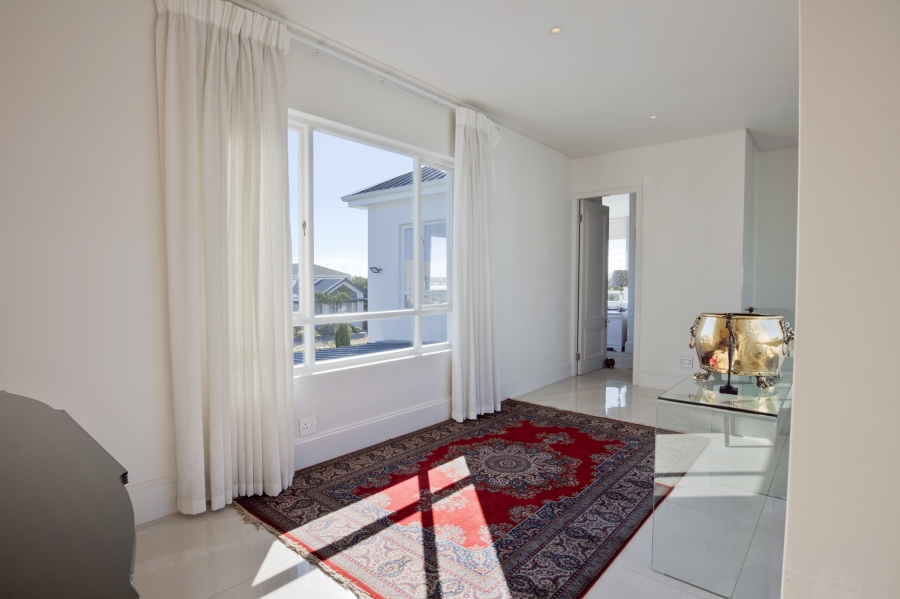 To Let 3 Bedroom Property for Rent in Sunset Beach Western Cape